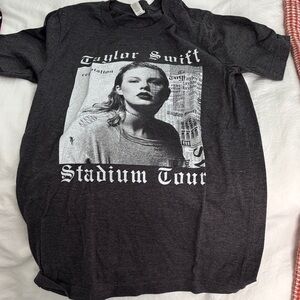 Taylor Swift reputation tour shirt